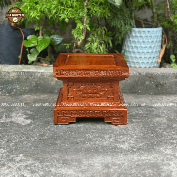 Đôn Vuông Gỗ Hương Chạm Hoa Sen HK86