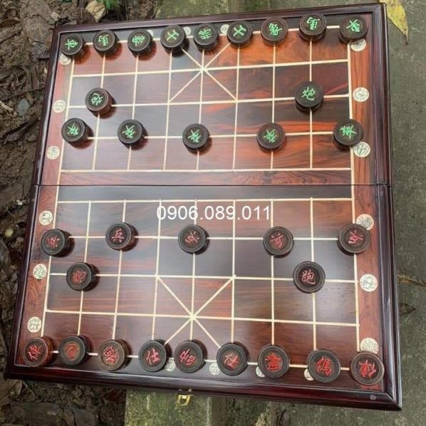 Bộ Bàn Gỗ Trắc Và Quân Cờ gỗ hương, mun 4.8 cm