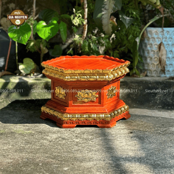 Đôn Lục Giác Gỗ Hương Chạm Sen Dát Vàng DLG35