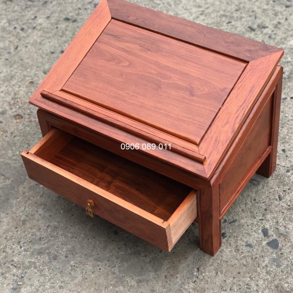 Bàn tụng kinh BTK01