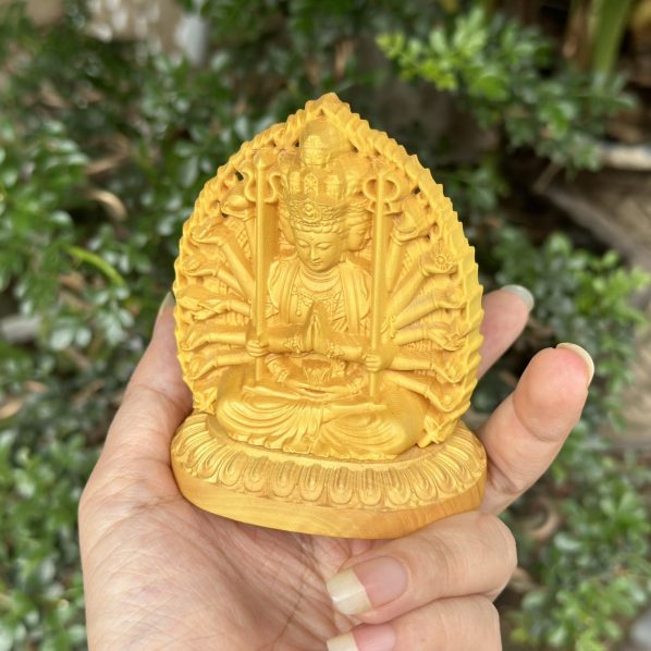 Tượng Ngài Thiên Thủ Thiên Nhãn