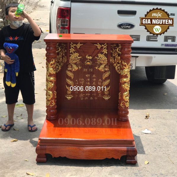 Ban thờ Thần Tài đục bài vị gỗ hương