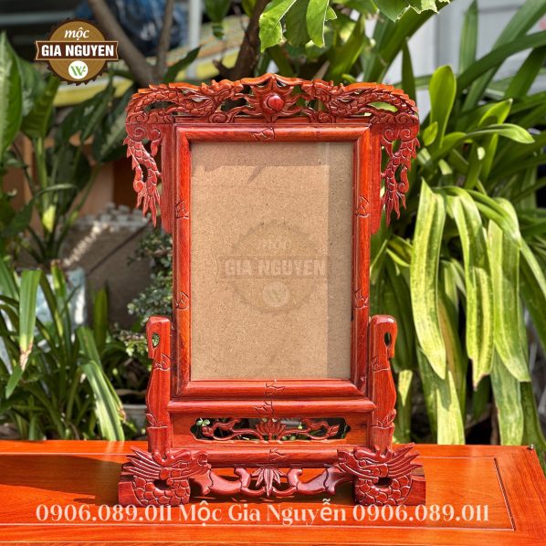 Khung Ảnh Thờ Chân Rồng Gỗ Hương 18x24 cm