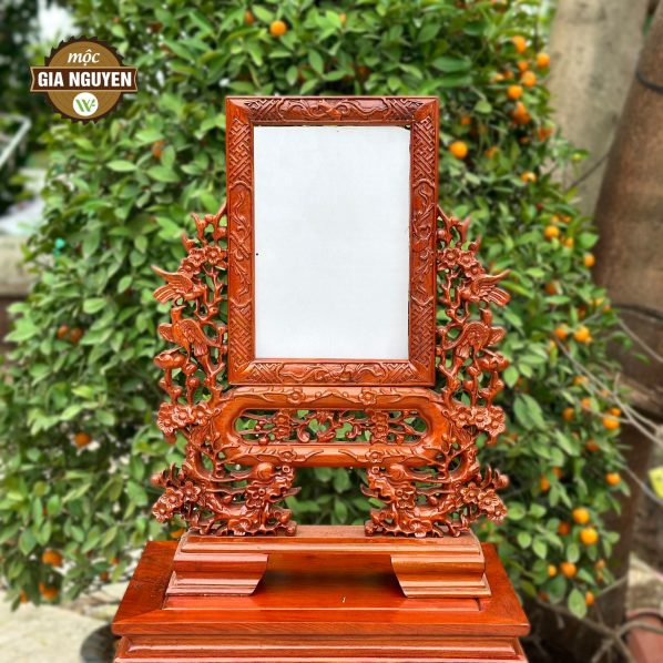Khung ảnh thờ hoa mai hoá rồng gỗ hương 20x30cm