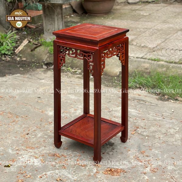 Đôn vuông lối tàu gỗ hương đục triện LT89