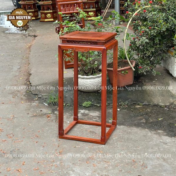 Đôn vuông lối tàu gỗ hương LT68