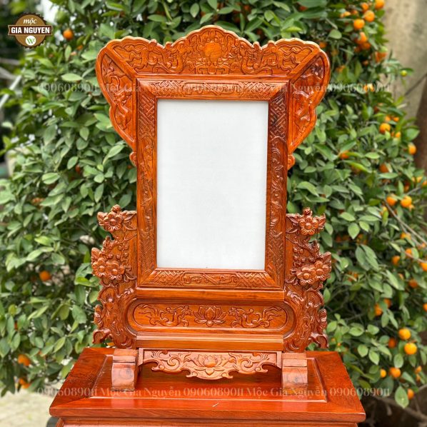 Khung ảnh thờ gỗ Hương trạm khắc tinh xảo